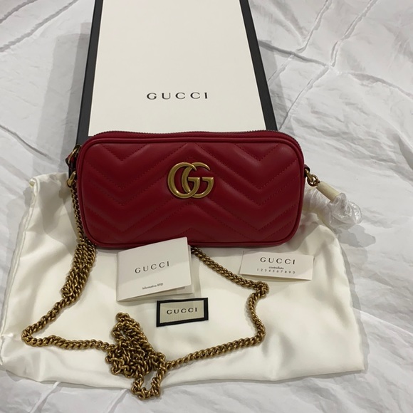 Gucci Handbags - Gucci marmont crossbody